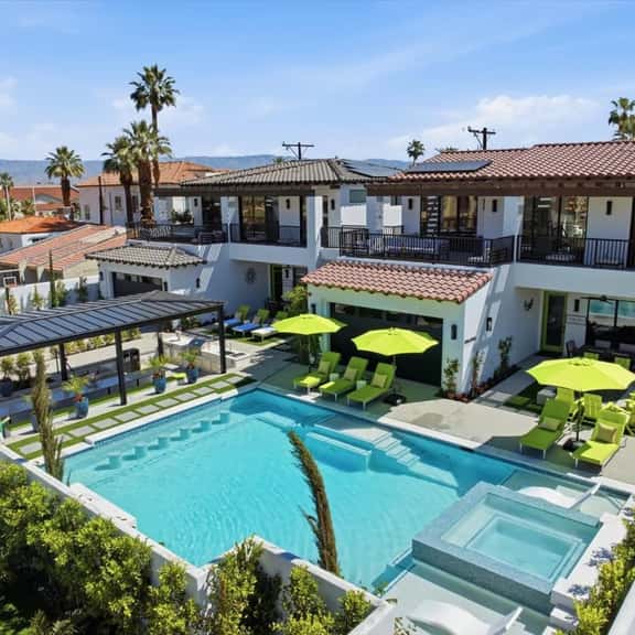 La Quinta Splash Inn - Image 1